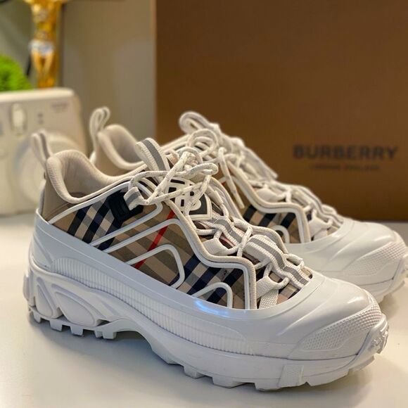 Burberry Shoes - Burberry
Arthur Vintage Checked Cotton & Leather Low-Top Sneakers